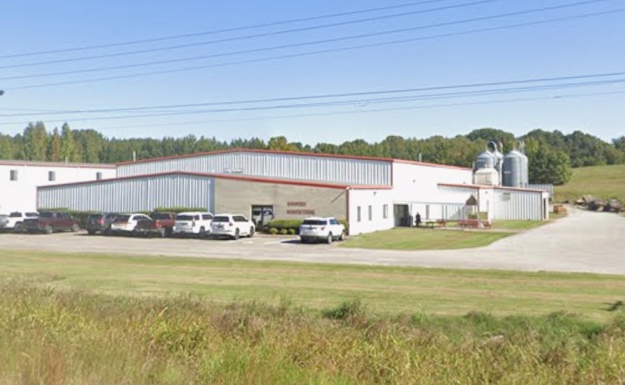 Advantage Manufacturing Corporation, photographed by a Google contributor